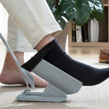 Calçadeira para meias e sapatos