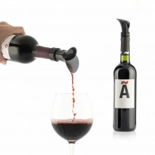 Dispensador e arejador de vinho
