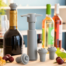 Bomba de vácuo e tampas para vinho