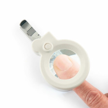 Corta unhas com luz led e lupa