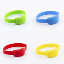 Pulseira anti-mosquitos e melgas